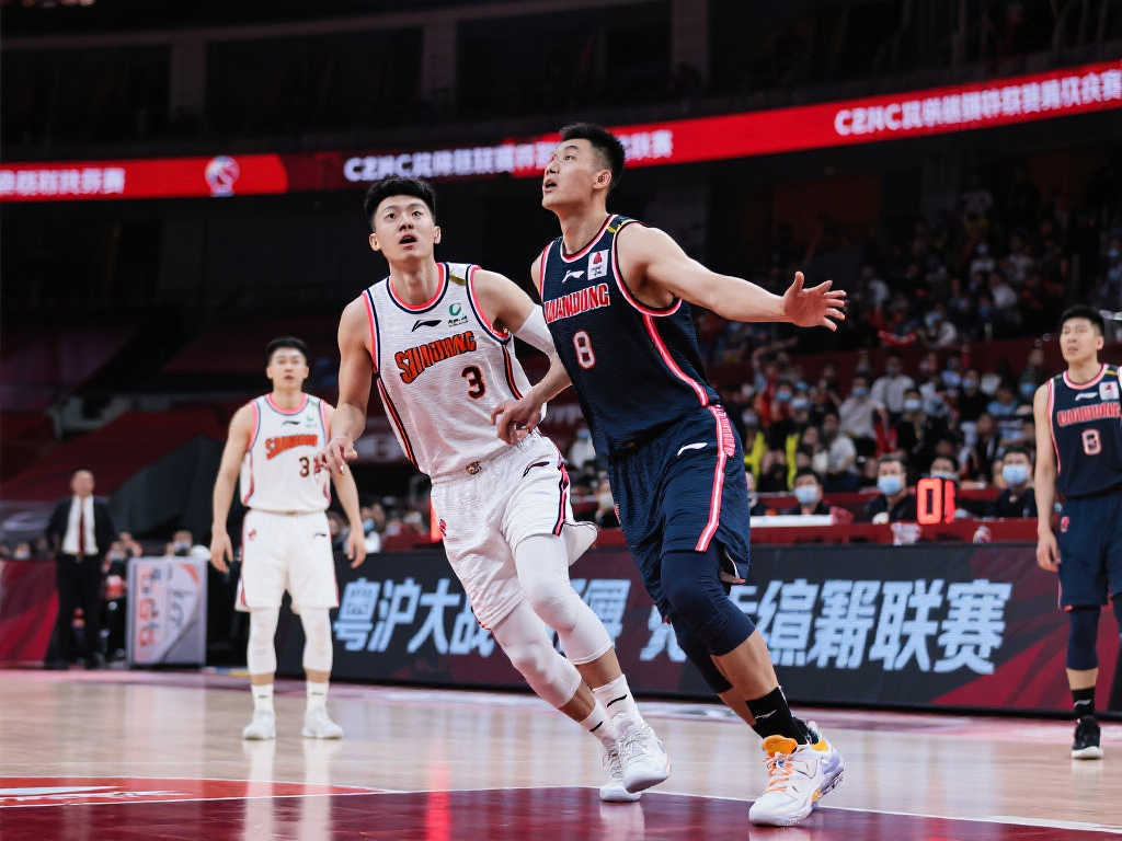 CBA季后赛首轮焦点:广东对阵上海掀起激烈较量